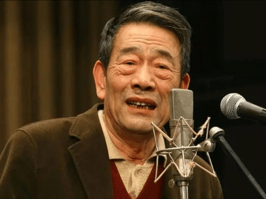 考古|相声大师杨少华去世，前半生穷困潦倒，58岁遇到贵人赵本山才走红，去世前仍在高温天剪彩